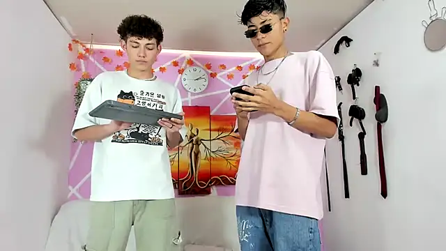 Snapshot of Fresahot2005 chatting on 8, 2, 2025 Fresahot2005 online show from 8, 2, 2025