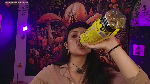 Snapshot of 6Briela9_ chatting on 16, 4, 2026 6Briela9 online show from 16, 4, 2026