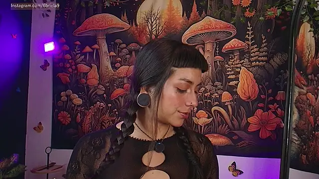 Snapshot of 6Briela9_ chatting on 28, 4, 2026 6Briela9 online show from 28, 4, 2026