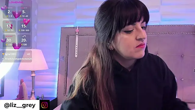 Liz grey  online show from 13, 2, 2025