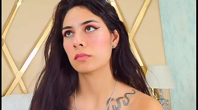 Snapshot of NicoleEsposito chatting on 18, 1, 2025 NicoleEsposito online show from 18, 1, 2025