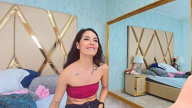 Snapshot of NicoleEsposito chatting on 23, 2, 2025 NicoleEsposito online show from 23, 2, 2025