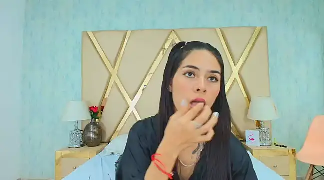 Snapshot of NicoleEsposito chatting on 12, 3, 2025 NicoleEsposito online show from 12, 3, 2025