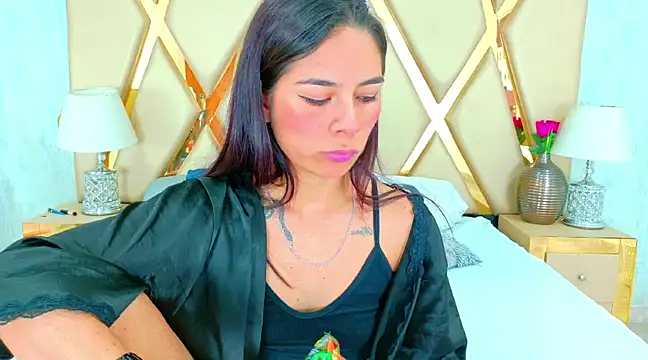 Snapshot of NicoleEsposito chatting on 15, 3, 2025 NicoleEsposito online show from 15, 3, 2025