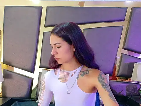 Snapshot of NicoleEsposito chatting on 22, 9, 2025 NicoleEsposito online show from 22, 9, 2025