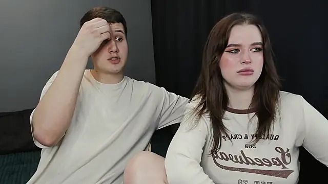 Snapshot of Pinku_kitsune chatting on 5, 3, 2025 Pinku kitsune online show from 5, 3, 2025