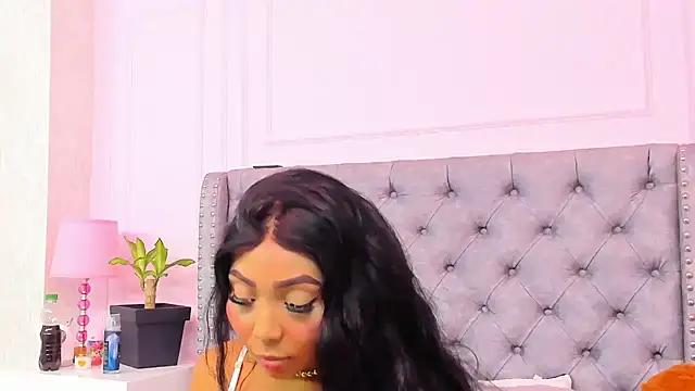 HaileeRoberts online show from 8, 1, 2026