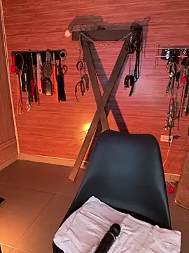 yey bdsm online show from 11, 4, 2026