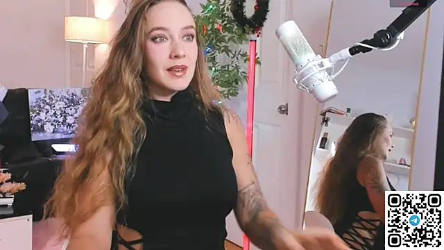 Snapshot of AngelPaull chatting on 4, 3, 2026 AngelPaull online show from 4, 3, 2026