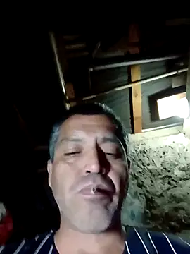 Snapshot of rodrig6987_1 chatting on 15, 10, 2025 rodrig6987 1 online show from 15, 10, 2025