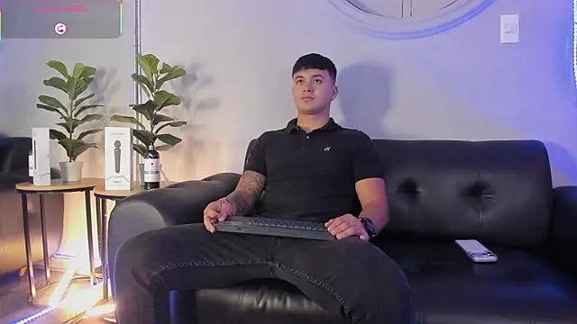Snapshot of Cristopher_strong chatting on 29, 4, 2026 Cristopher strong online show from 29, 4, 2026