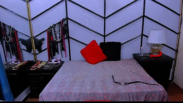 AlanaLuck online show from 24, 1, 2025