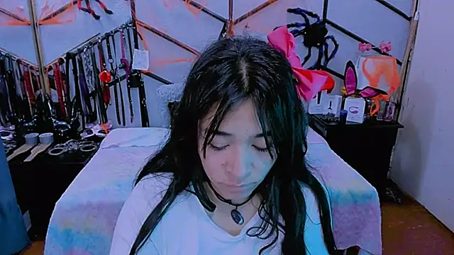 AlanaLuck online show from 31, 10, 2025