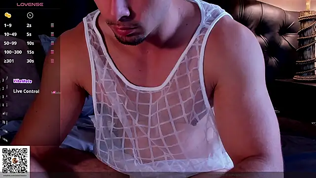 Snapshot of ADAM_BOUTON_ chatting on 26, 3, 2026 ADAM BOUTON online show from 26, 3, 2026