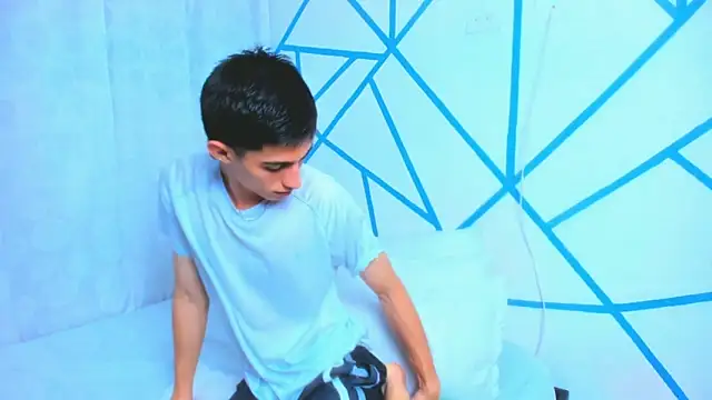 liam scott77 online show from 5, 11, 2025