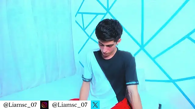 Snapshot of liam_scott77 chatting on 26, 3, 2026 liam scott77 online show from 26, 3, 2026