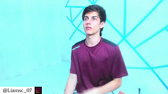 Snapshot of liam_scott77 chatting on 12, 4, 2026 liam scott77 online show from 12, 4, 2026