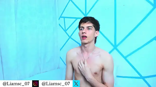 Snapshot of liam_scott77 chatting on 21, 4, 2026 liam scott77 online show from 21, 4, 2026