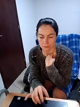 renata hot1 online show from 12, 2, 2025