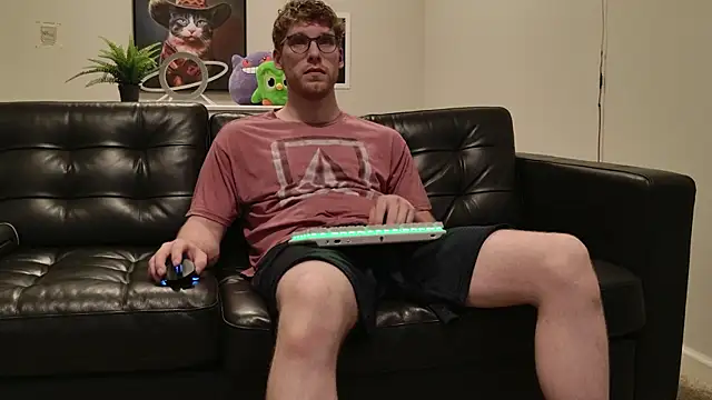 Snapshot of BlueEyedTallGuy94 chatting on 8, 10, 2025 BlueEyedTallGuy94 online show from 8, 10, 2025