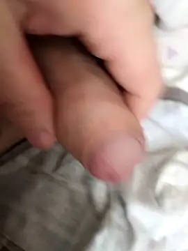 Snapshot of Grig1982 chatting on 6, 4, 2026 Grig1982 online show from 6, 4, 2026