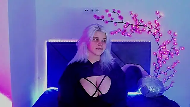 JoannLowe online show from 11, 3, 2026