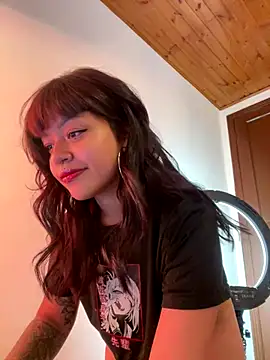 Ashley Chriss online show from 3, 12, 2024