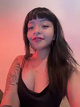 Ashley Chriss online show from 24, 1, 2025