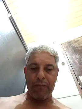 Snapshot of gordonunes chatting on 7, 2, 2026 gordonunes online show from 7, 2, 2026