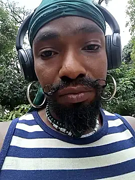 Snapshot of Siriss_boyrag chatting on 8, 9, 2025 Siriss boyrag online show from 8, 9, 2025