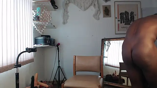 Snapshot of Siriss_boyrag chatting on 19, 9, 2025 Siriss boyrag online show from 19, 9, 2025