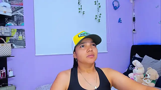 sara mendez2 online show from 10, 3, 2025