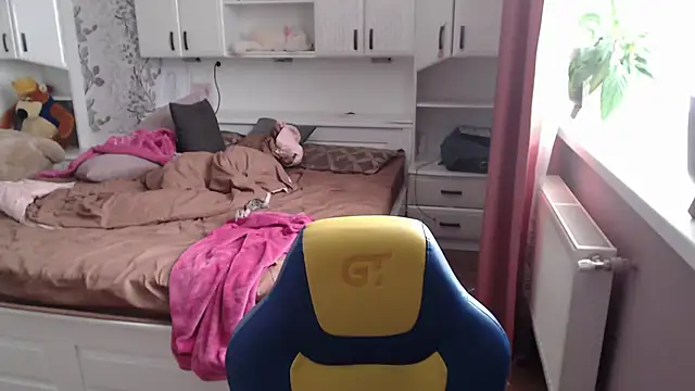 Snapshot of 69SexySecret69 chatting on 19, 2, 2025 69SexySecret69 online show from 19, 2, 2025