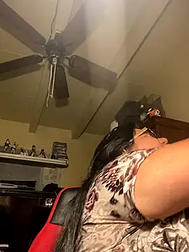 Snapshot of PhatBabie24_ chatting on 23, 11, 2025 PhatBabie24 online show from 23, 11, 2025