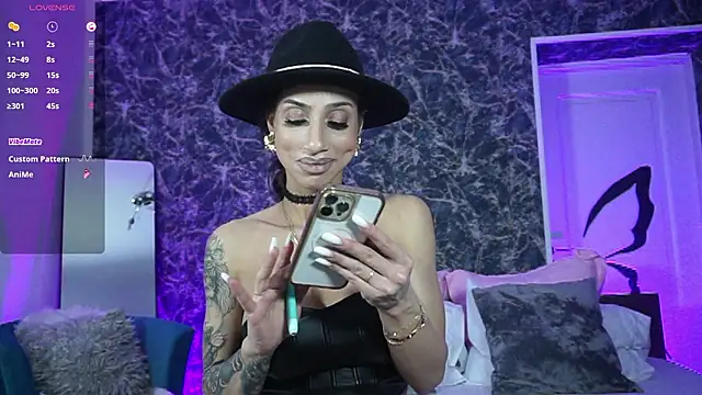 Snapshot of BrianaGolddenn chatting on 11, 2, 2026 BrianaGolddenn online show from 11, 2, 2026