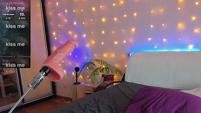 May Flower online show from 13, 12, 2024