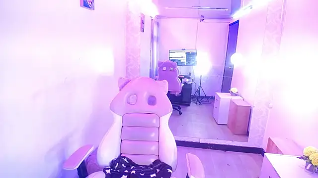 Snapshot of ailyn_miranda chatting on 20, 1, 2025 ailyn miranda online show from 20, 1, 2025