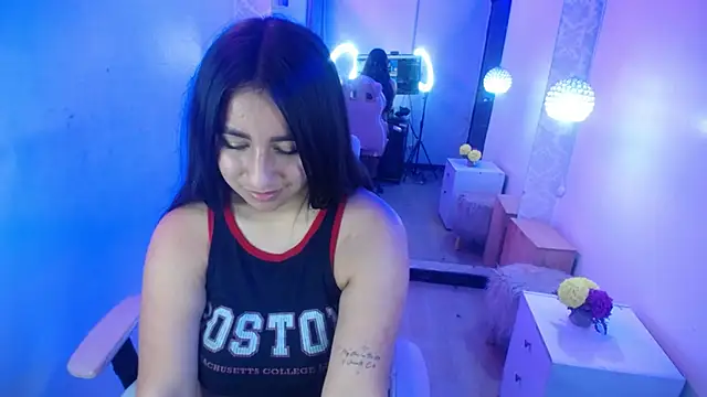 Snapshot of ailyn_miranda chatting on 8, 2, 2025 ailyn miranda online show from 8, 2, 2025