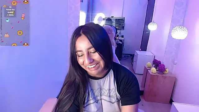 Snapshot of ailyn_miranda chatting on 5, 3, 2025 ailyn miranda online show from 5, 3, 2025