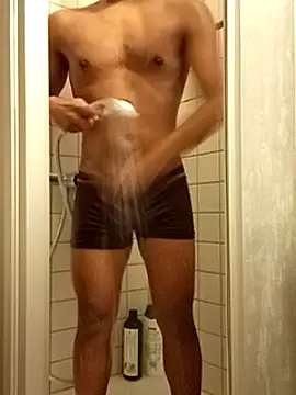 Snapshot of nickshal chatting on 15, 12, 2024 nickshal online show from 15, 12, 2024