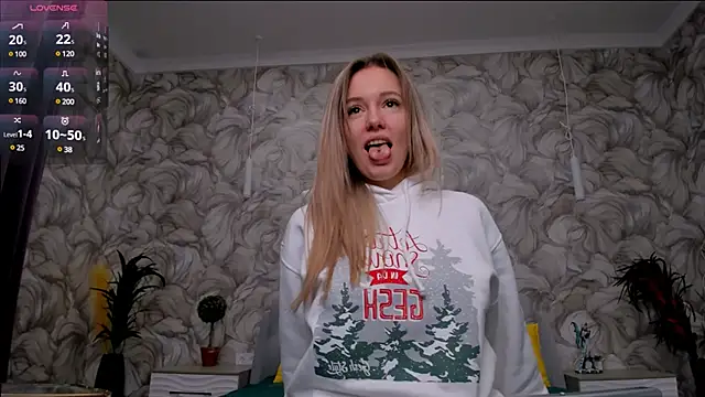 foxy blond online show from 24, 2, 2025