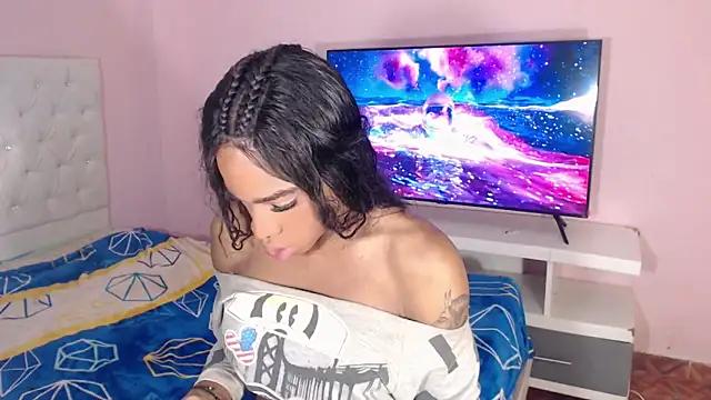 Snapshot of DannaDocell chatting on 10, 2, 2025 DannaDocell online show from 10, 2, 2025