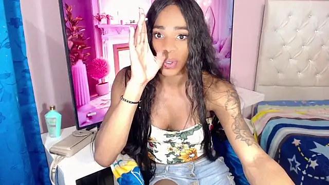 Snapshot of DannaDocell chatting on 26, 2, 2025 DannaDocell online show from 26, 2, 2025