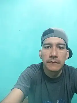 Snapshot of Carlos220493 chatting on 28, 10, 2025 Carlos220493 online show from 28, 10, 2025