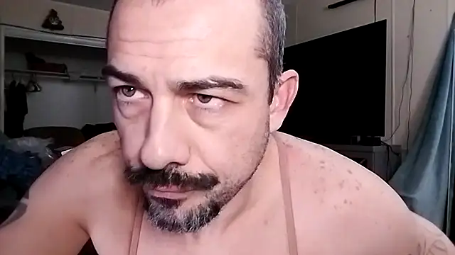 Snapshot of MasterJizzJunky chatting on 4, 12, 2025 MasterJizzJunky online show from 4, 12, 2025