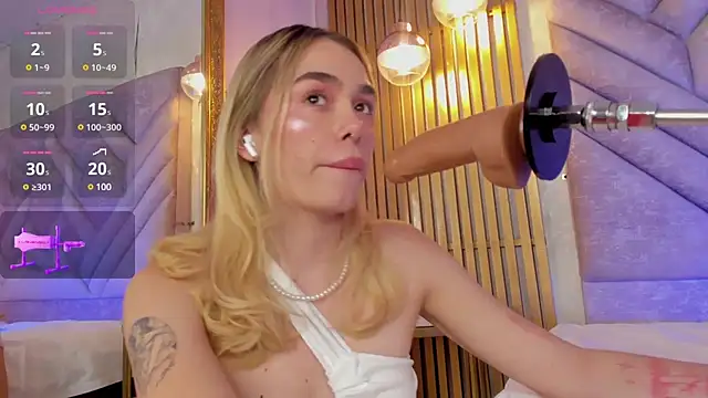 Snapshot of Lucy_Vega chatting on 7, 12, 2024 Lucy Vega online show from 7, 12, 2024