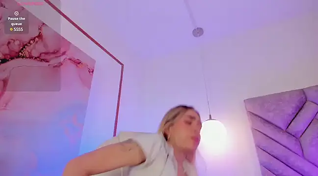 Snapshot of Lucy_Vega chatting on 31, 12, 2024 Lucy Vega online show from 31, 12, 2024