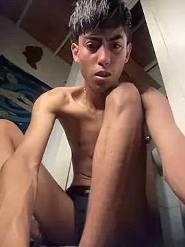 Mauuu18 online show from 12, 4, 2026