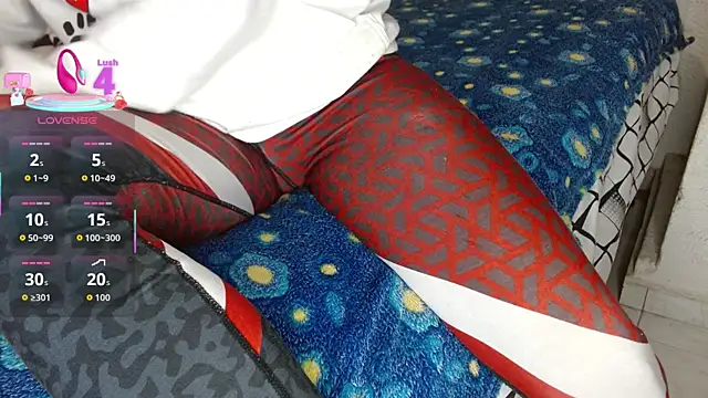 Snapshot of canela-hot34 chatting on 6, 11, 2025 canela-hot34 online show from 6, 11, 2025