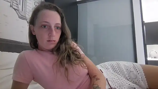 Snapshot of SweetSexySub chatting on 17, 10, 2025 SweetSexySub online show from 17, 10, 2025